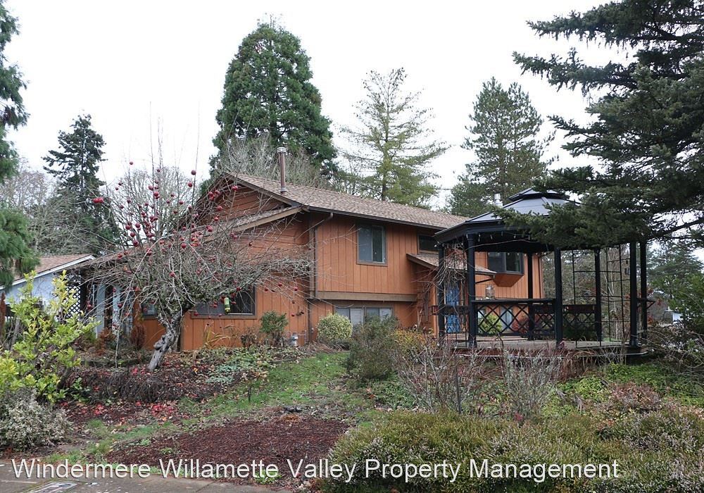 5 br, 2 bath House 1692 SW Reed Place House Rental in Corvallis, OR