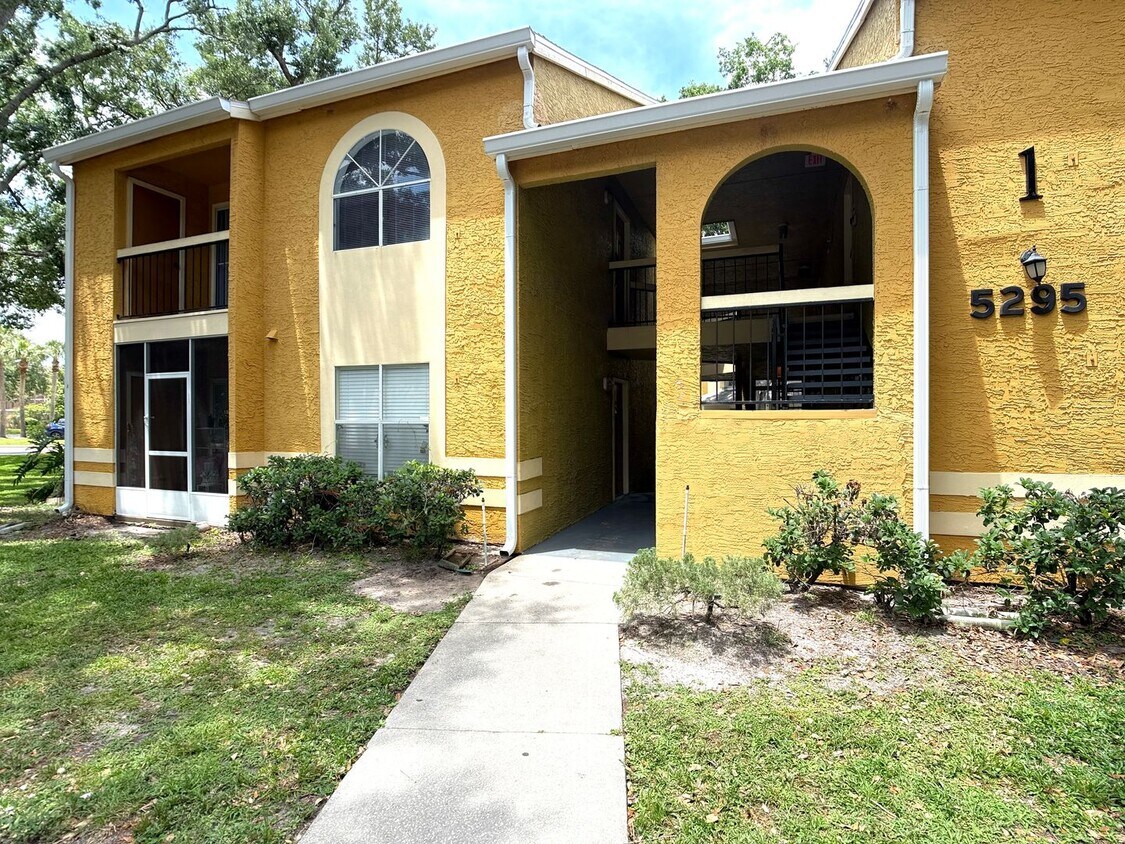 Limited-Time Offer! Sign a lease by June 1, 2026, and receive ½ off your second month’s rent! Pri... - Prime Location! Water included! 2-bed 1-bath Condo!