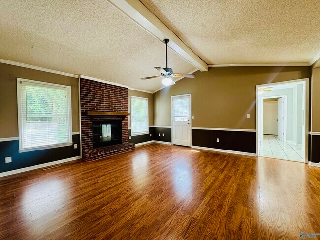 Foto del edificio - 268 Pops Corner