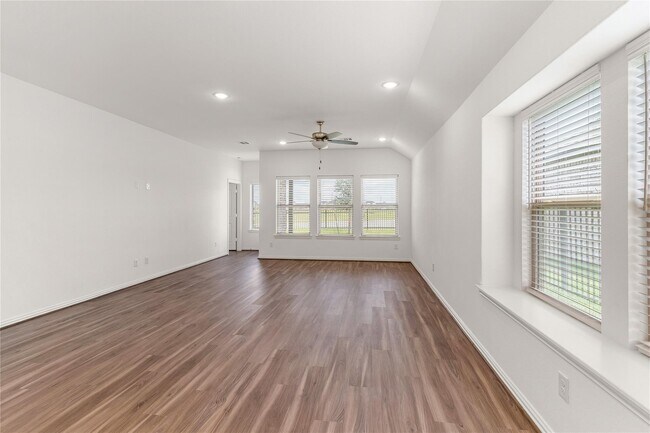 Foto del edificio - 542 Long Beach Bay Dr