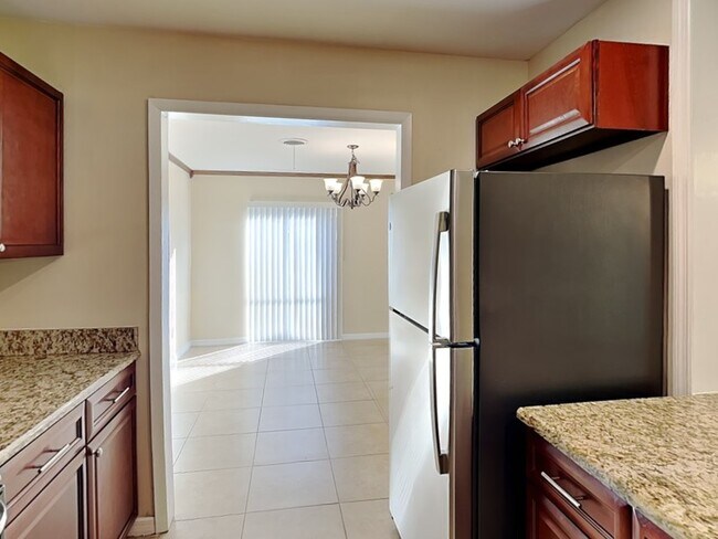 Foto del edificio - 2512 Sea Breeze Ct