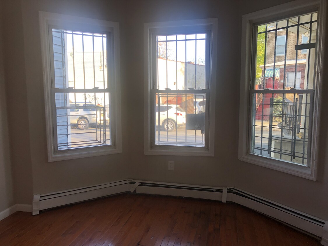 Master Bedroom - 707 S 15th St