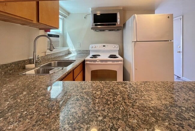 Photo - 1204 CERES ST #B House