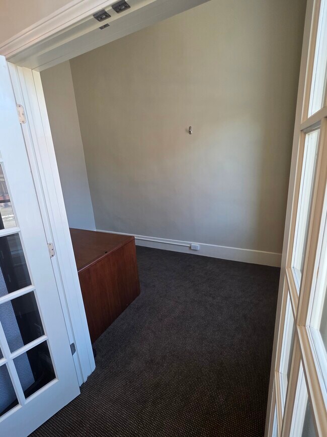 Dormitorio n.º 1 - 809A N Salina St