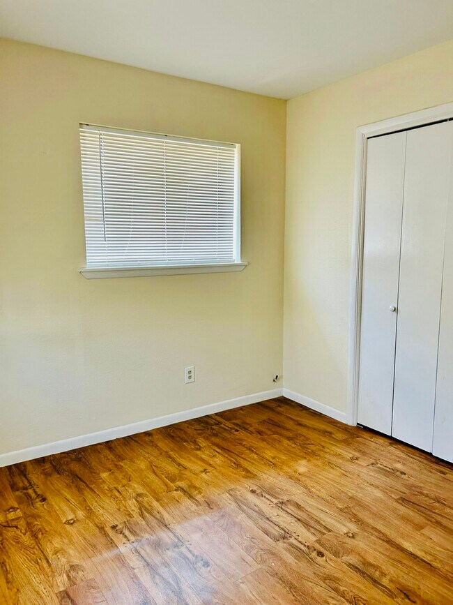 630 S Missouri Ave, Mercedes, TX 78570 Apartments in Mercedes, TX