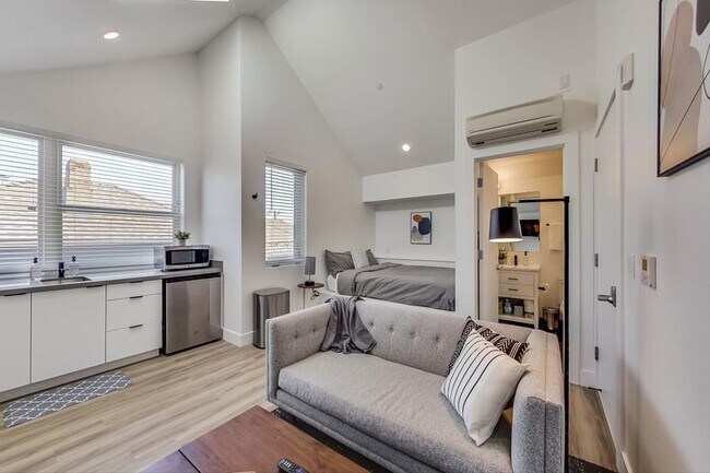 Building Photo - Artthaus Linden: New Luxury Apartment! 2 m...