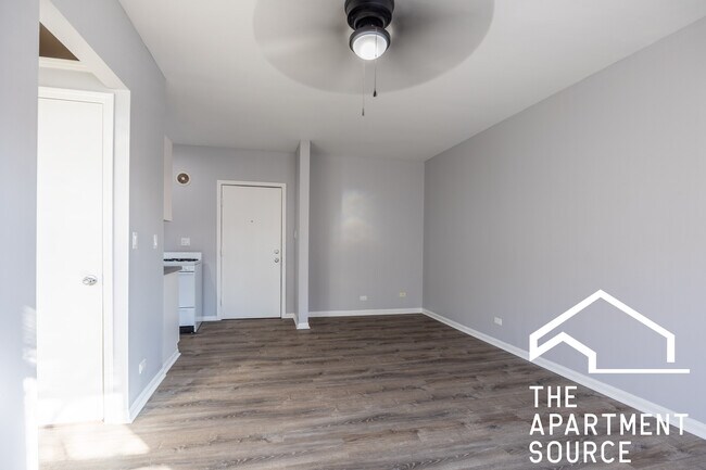 Foto del edificio - 4031 N Kenmore Ave