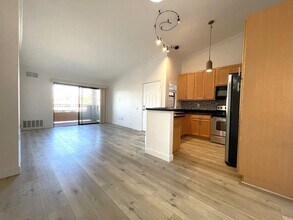 Building Photo - 78650 Ave 42