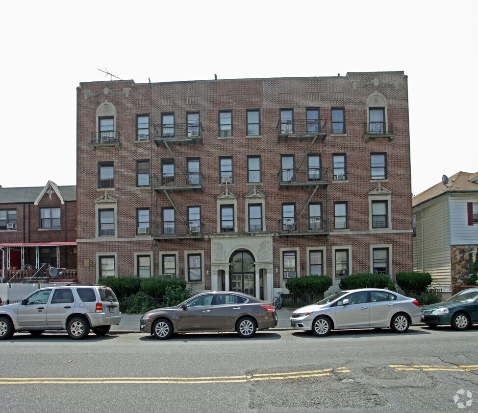 Building Photo - 8645 20th Ave