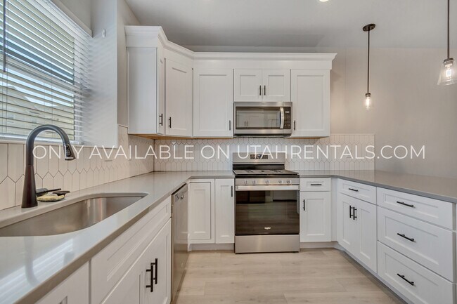 Foto del edificio - 4150 W Hardman Way