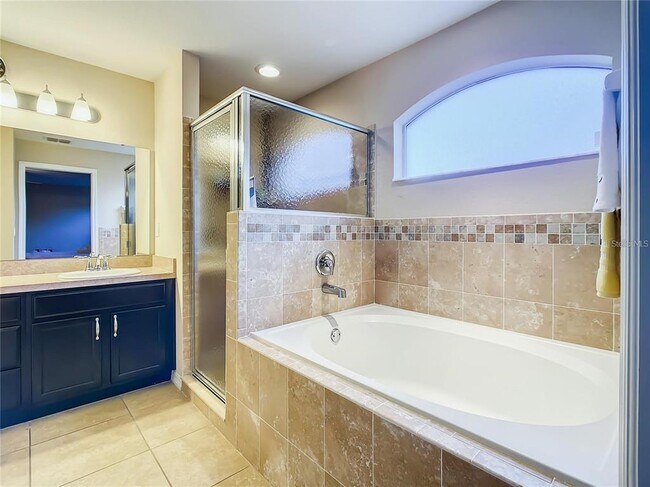Foto del edificio - 2112 Bretton Ridge Blvd