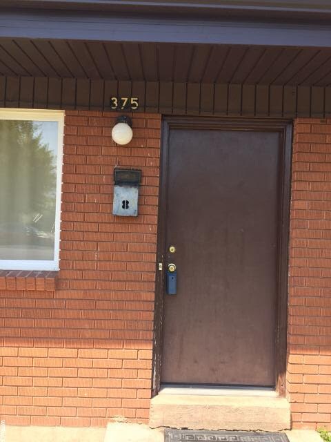 Foto del edificio - 375/377 N 760 W