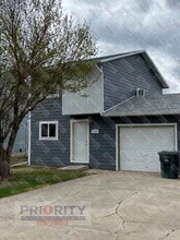Building Photo - 2325 Mahogany Cir