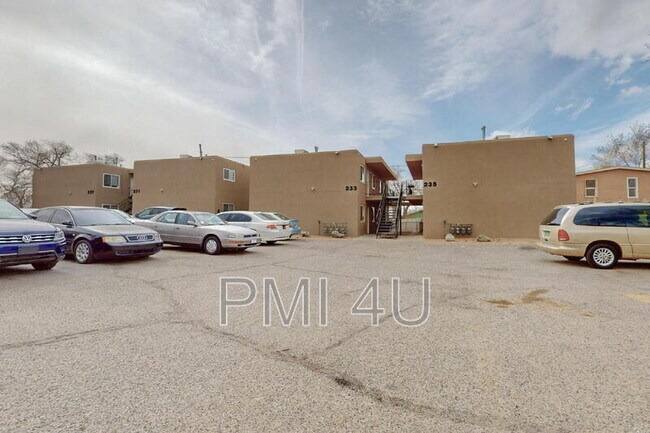 Foto del edificio - 227 Tennessee St NE