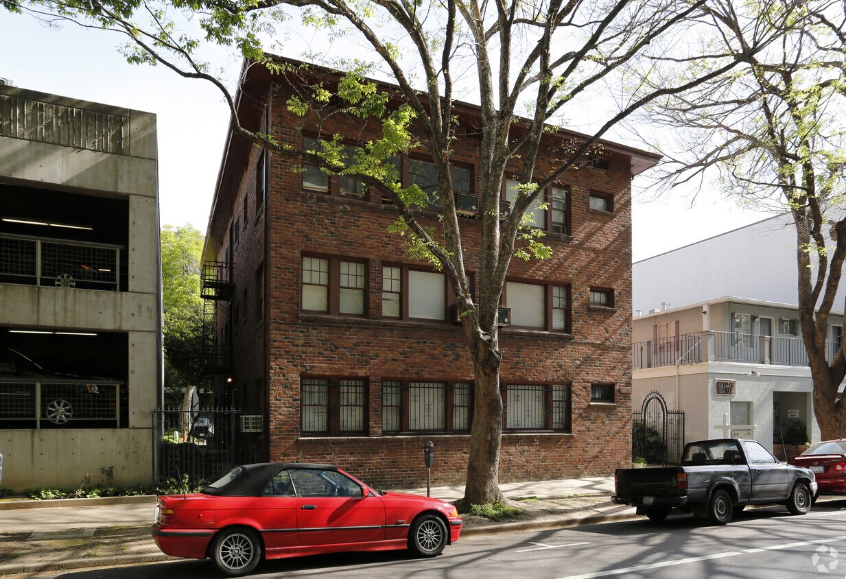 Foto del edificio - 1019 H St