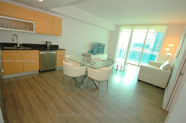 Foto del edificio - 950 Brickell Bay Dr