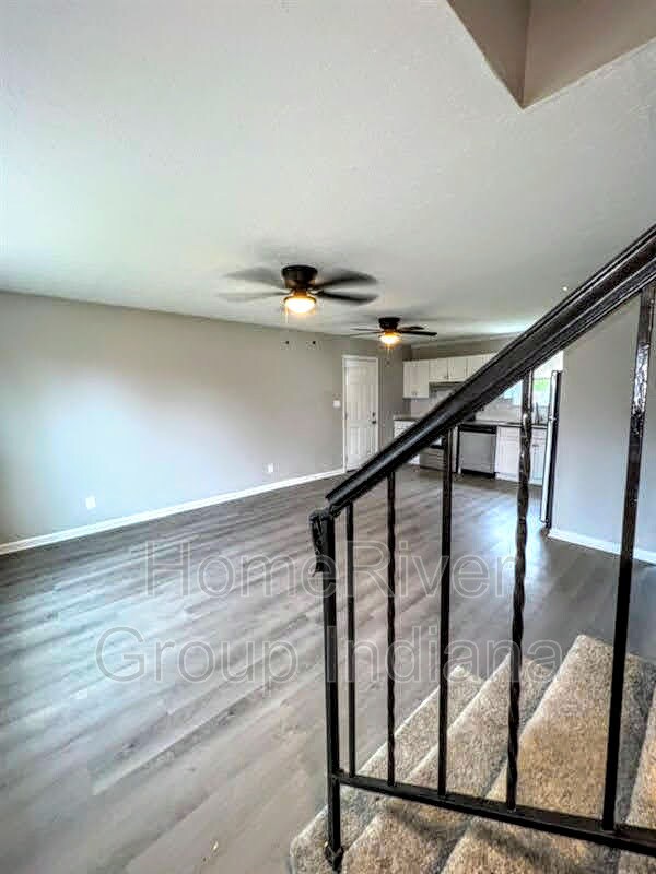 Building Photo - 520 Goyne Dr