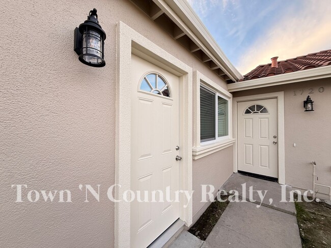 Foto del edificio - 1720 Cherokee Dr