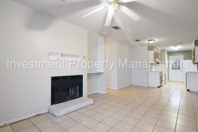 Foto del edificio - 10510 Stanley Aubin Ln