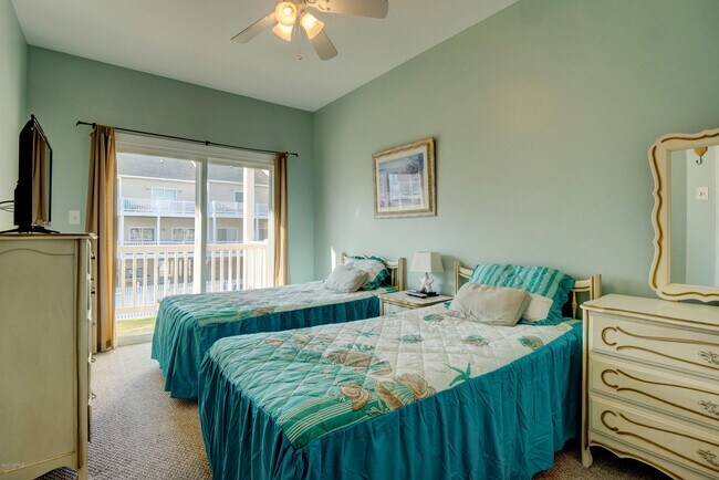 Building Photo - 310 Sea Star Cir