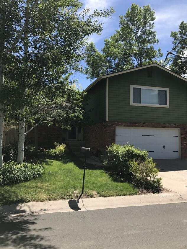 Primary Photo - 2712 Dundee Ct