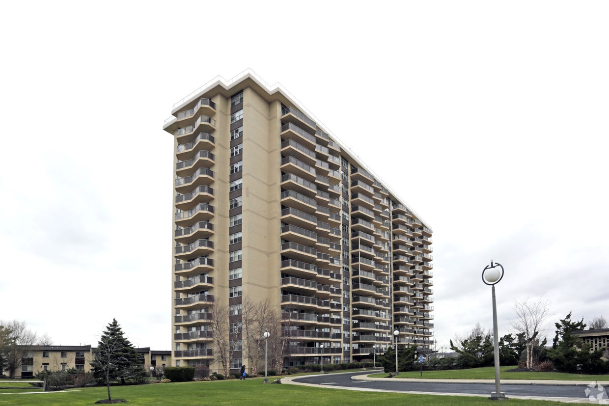 The Americana 1785 215th St Bayside, NY Apartments for Rent in