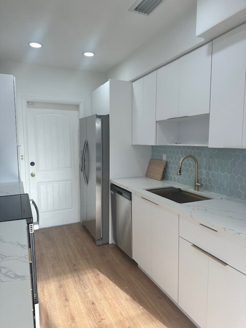 KITCHEN - 14420 NE 3rd Ct