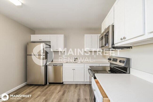 Building Photo - 2908 Caspian, St Louis, MO 63125