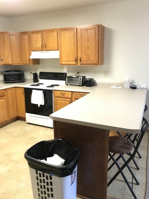 123 N 3rd St Unit 2, Marshall, MN 56258 Rentals in Marshall at 123 N