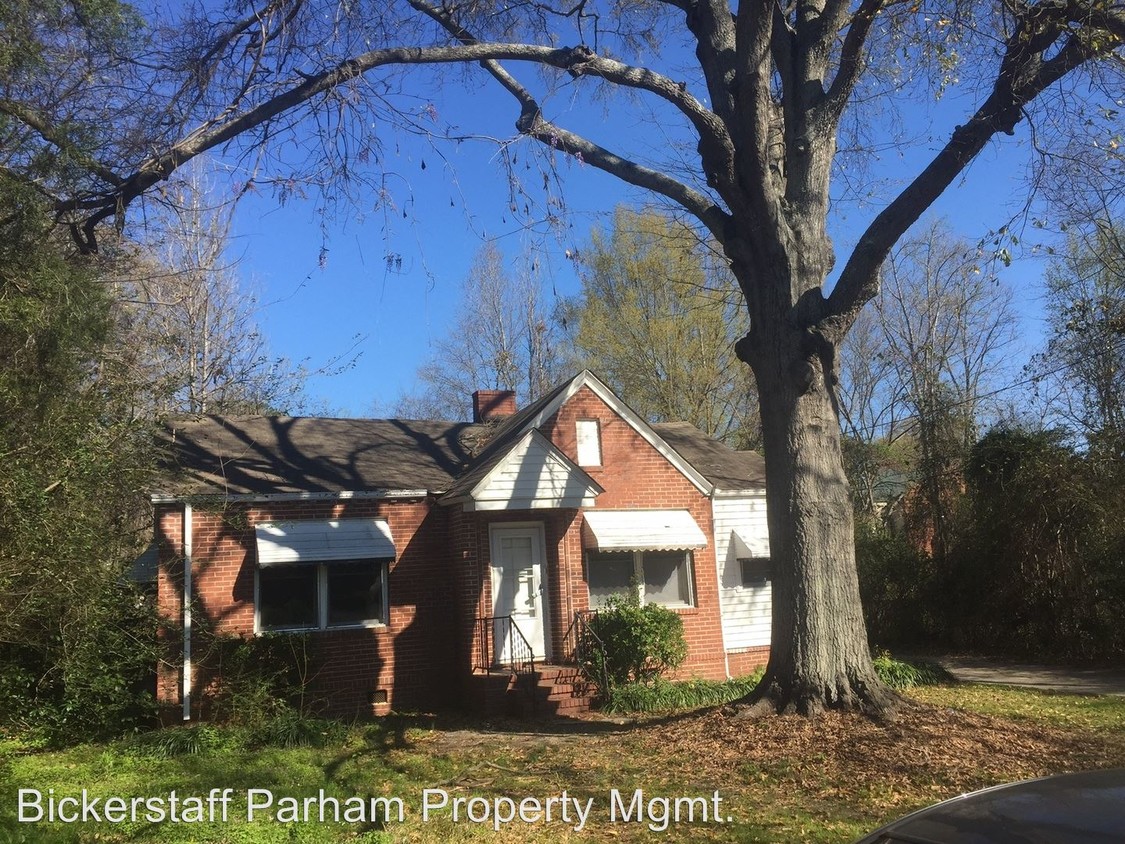 2 br, 1 bath House 2201 Pageland Drive House Rental in Columbus, GA