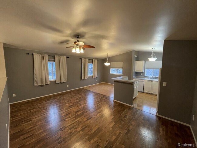 Foto del edificio - 1079 River Ridge Cir