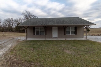 Building Photo - 1546 Florence Dr