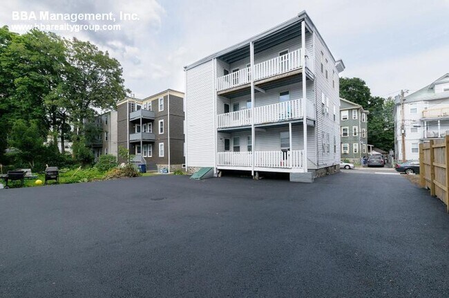 Foto del edificio - Sunny spacious 2 Bedroom