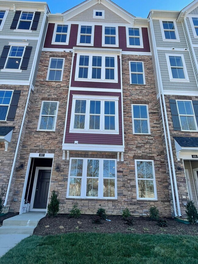 Building Photo - 9019 Telegraph Road Unit A Glen Allen, VA,...