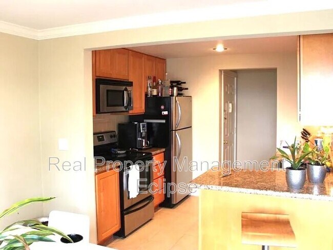 Foto del edificio - 10110 NE 60th St