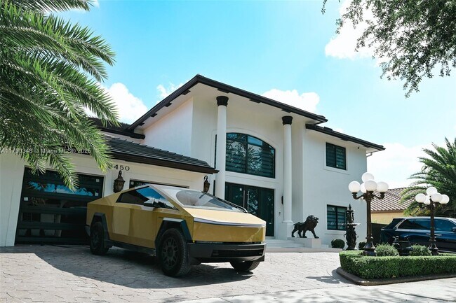 Building Photo - 8450 NW 169th Ter