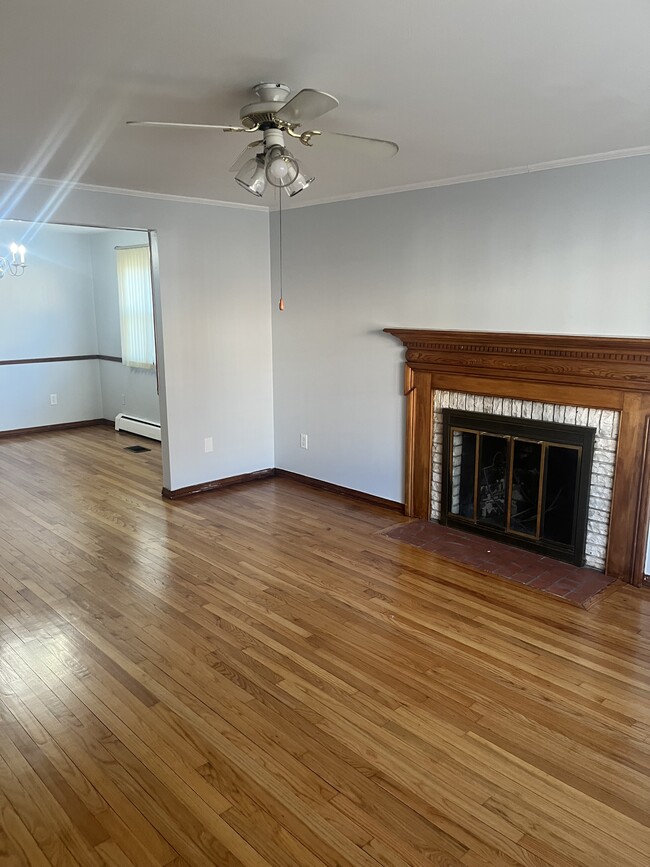 Building Photo - 52 Gould Dr