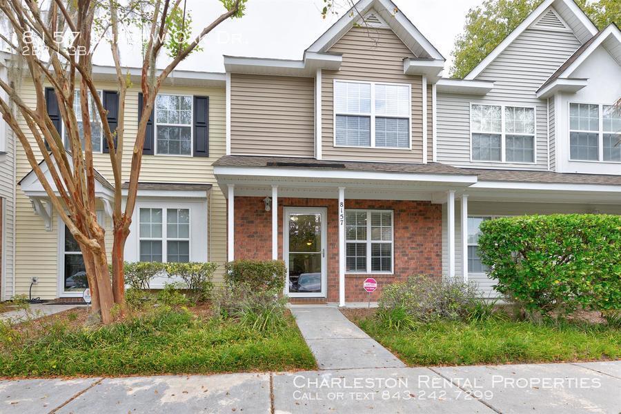 Foto principal - 8157 Shadow Oak Dr