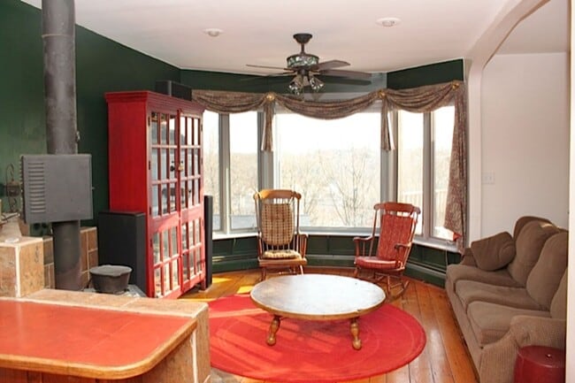 Foto del edificio - Mission Hill Area. In-Unit Washer and Drye...