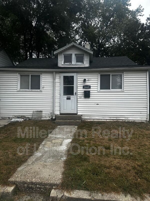 Building Photo - 8669 Hupp Ave