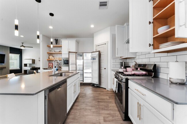 Foto del edificio - 12812 Barnsbury Ln
