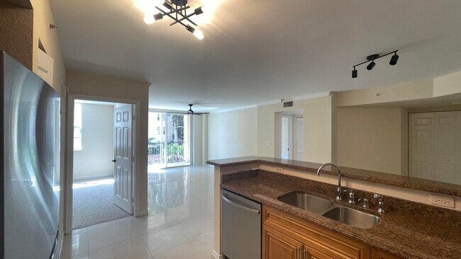 Building Photo - 1801 N Flagler Dr