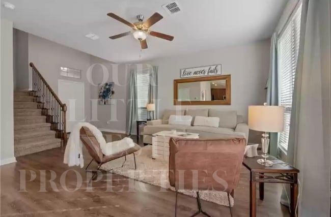 Foto del edificio - 10712 Fallbrook Rd