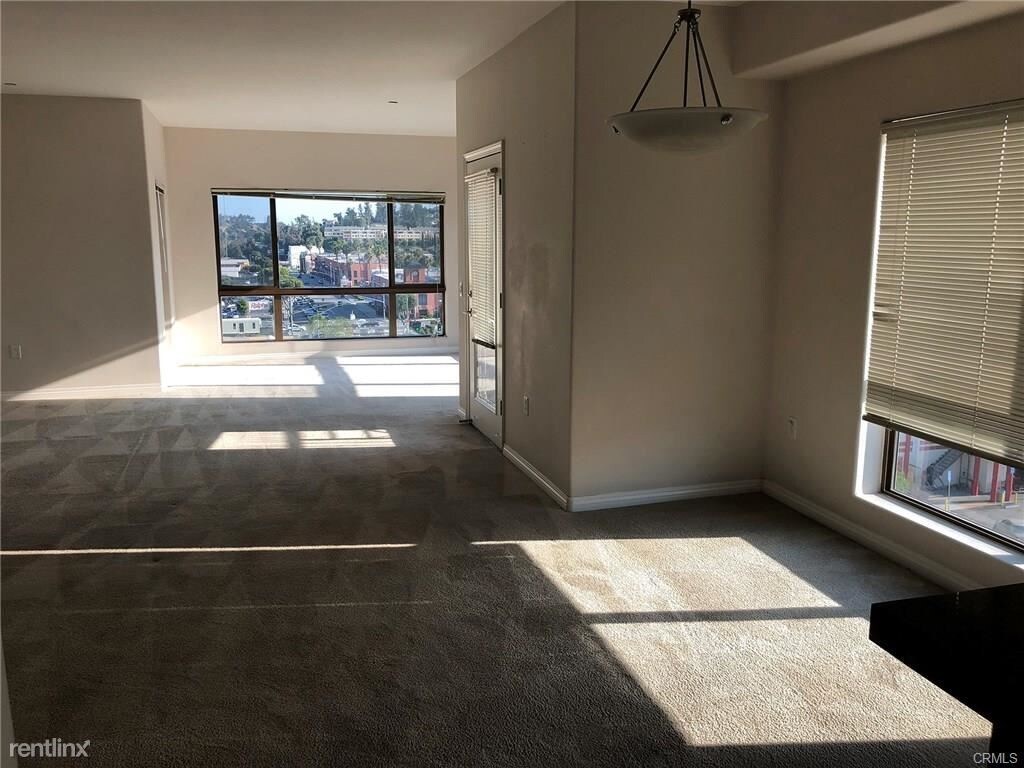 Primary Photo - 550 N Atlantic Blvd