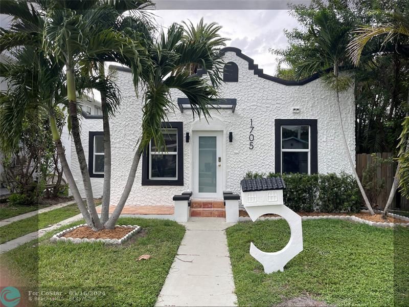 Primary Photo - 1705 Rodman St