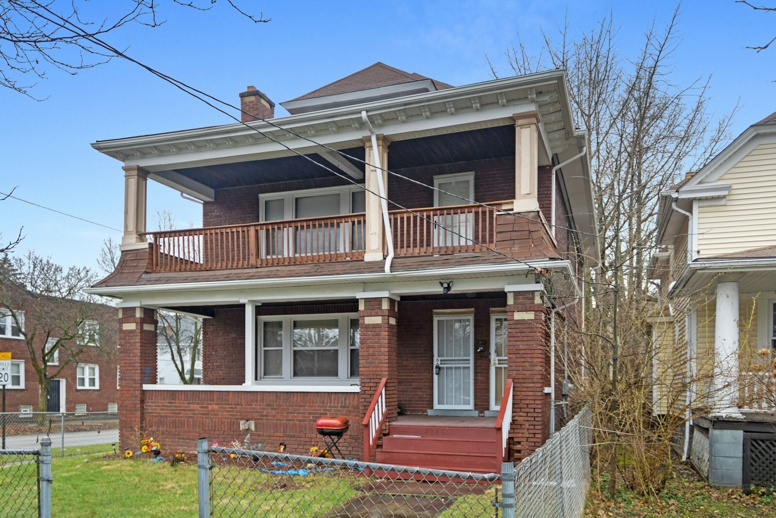 4246 Martin Luther King Jr Dr Cleveland, OH 44105 – photo 4