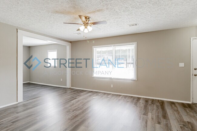 Building Photo - 1524 Hurley Cir