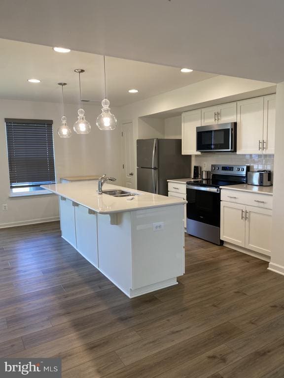 Building Photo - 224 Scotch Pine Dr