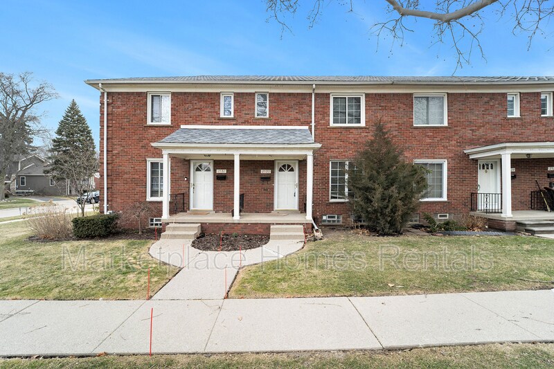 2530 Galpin Ave, Royal Oak, MI 48073 Condo for Rent in Royal Oak, MI