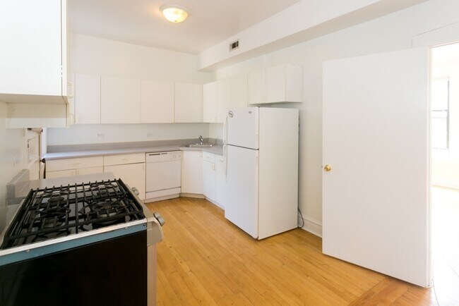 Foto del edificio - 4601 N Western Ave
